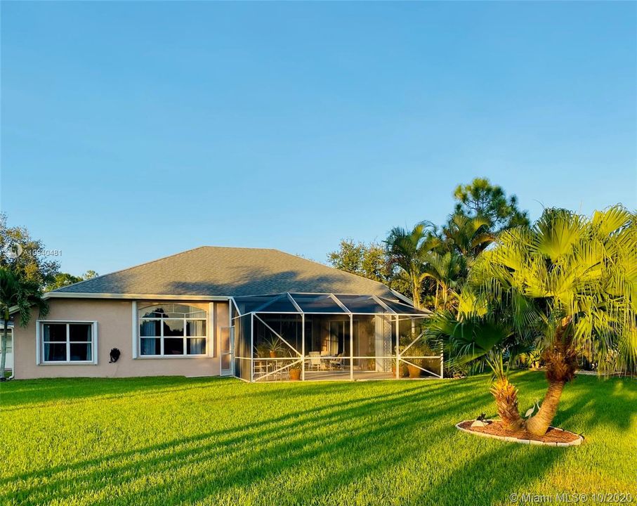 Recently Sold: $485,000 (4 beds, 2 baths, 2200 Square Feet)