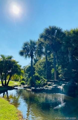 Recently Sold: $485,000 (4 beds, 2 baths, 2200 Square Feet)