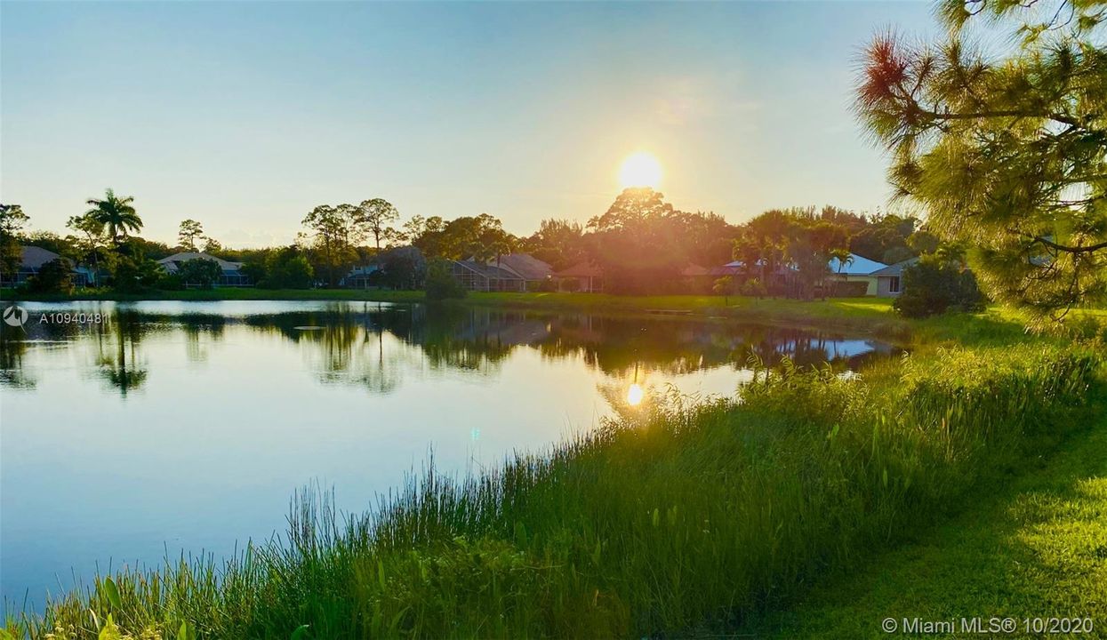 Recently Sold: $485,000 (4 beds, 2 baths, 2200 Square Feet)