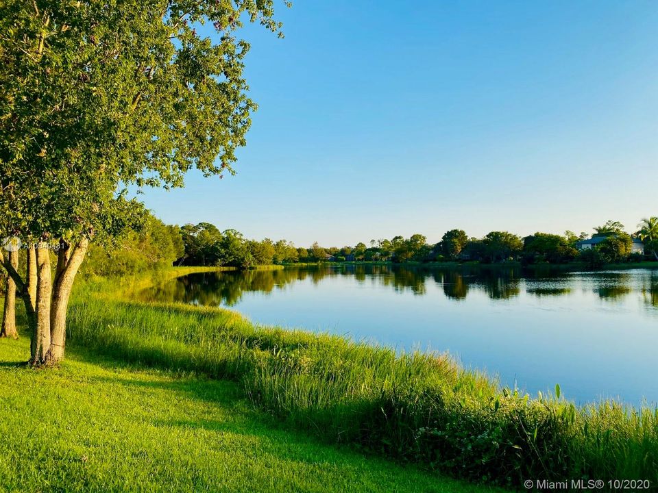 Recently Sold: $485,000 (4 beds, 2 baths, 2200 Square Feet)