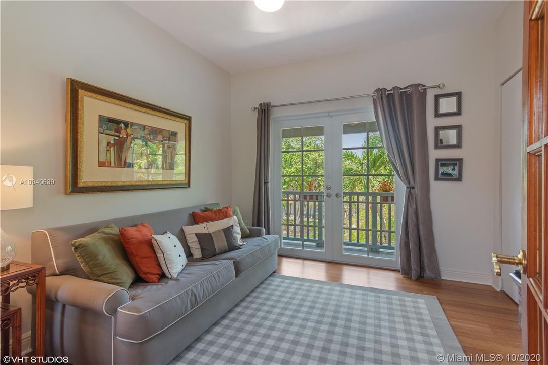Bedroom/Den