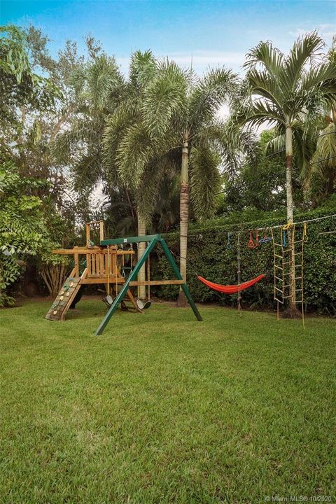 Vendido Recientemente: $625,000 (2 camas, 2 baños, 1620 Pies cuadrados)