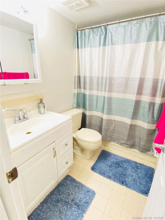 Recently Sold: $179,000 (2 beds, 2 baths, 910 Square Feet)
