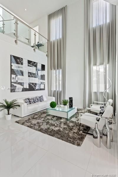 Recently Sold: $2,200,000 (4 beds, 5 baths, 0 Square Feet)
