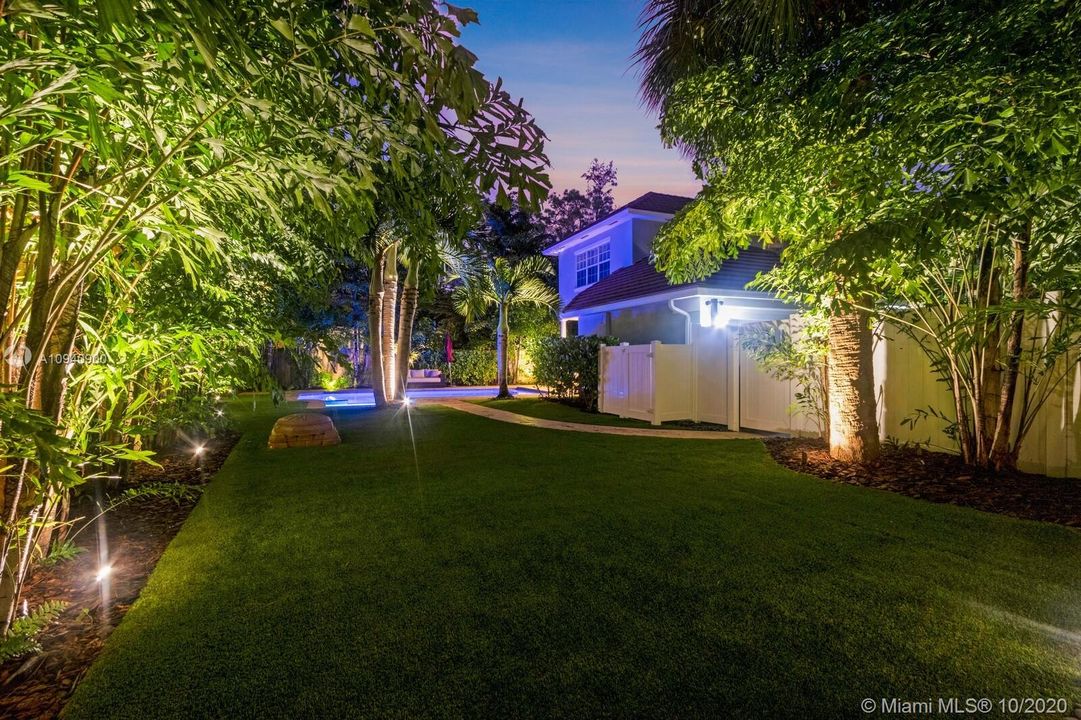 Recently Sold: $1,245,000 (4 beds, 3 baths, 3052 Square Feet)