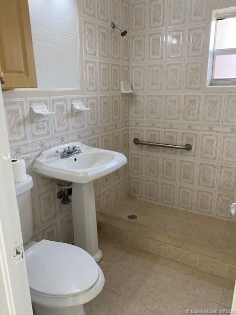Недавно арендовано: $1,750 (3 спален, 1 ванн, 1300 Квадратных фут)