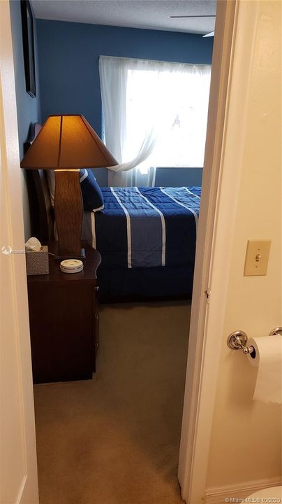 MASTER BEDROOM BATHROOM ENTRANCE