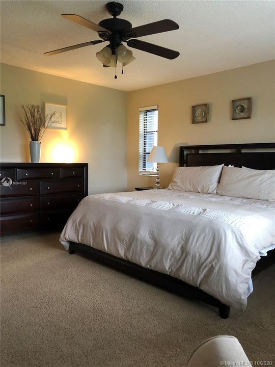 Recently Rented: $3,400 (4 beds, 2 baths, 2210 Square Feet)