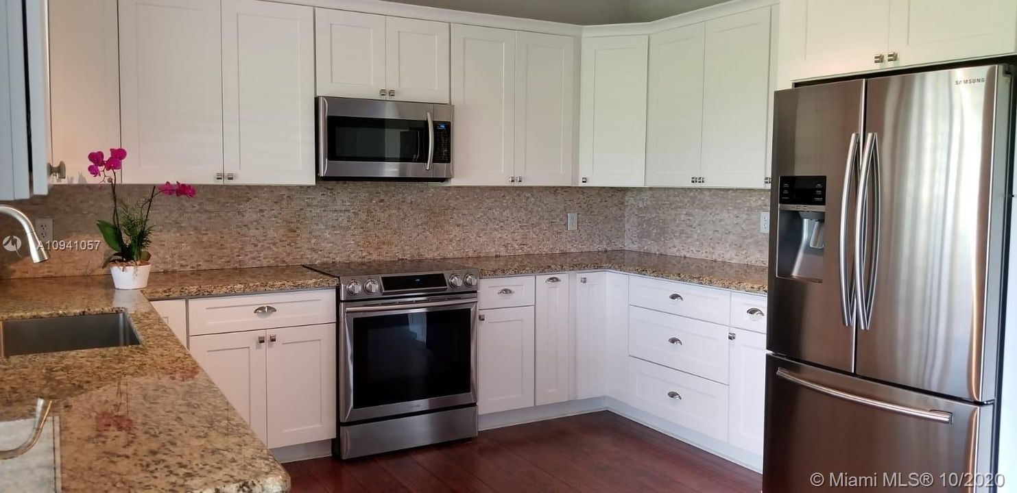 Recently Rented: $3,400 (4 beds, 2 baths, 2210 Square Feet)