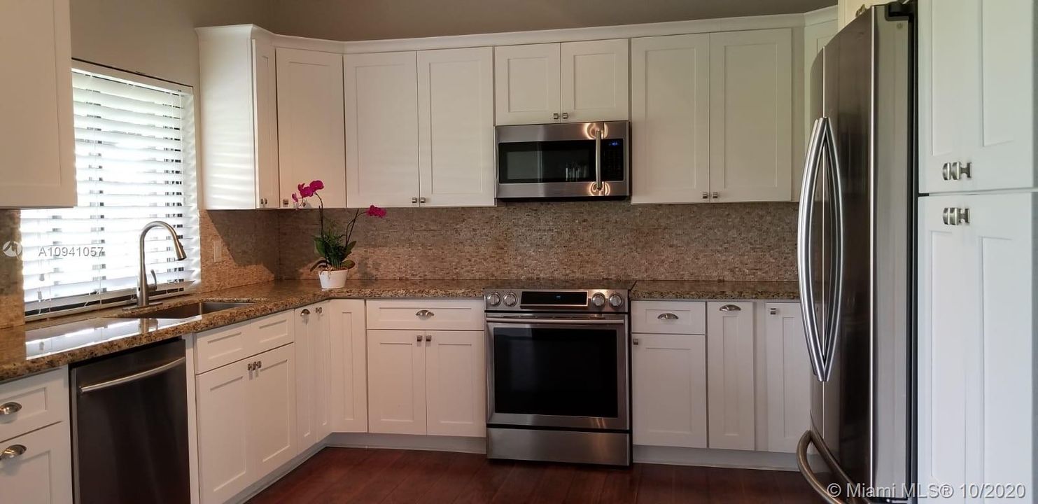 Recently Rented: $3,400 (4 beds, 2 baths, 2210 Square Feet)