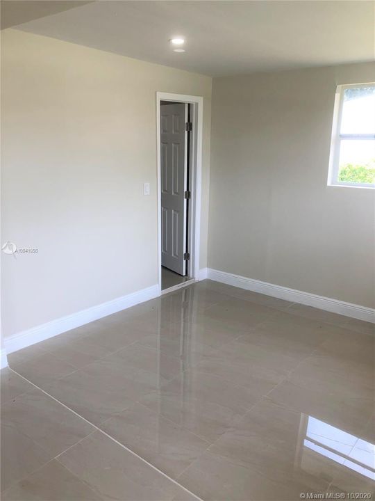 Recientemente alquilado: $2,200 (3 camas, 2 baños, 1138 Pies cuadrados)