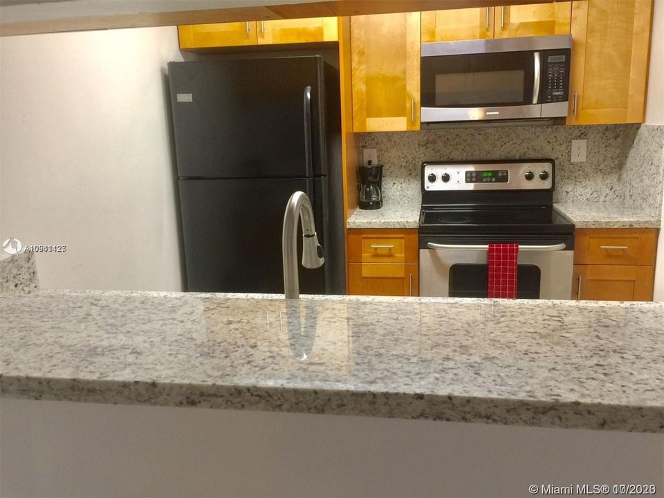 Recently Rented: $1,500 (1 beds, 1 baths, 843 Square Feet)