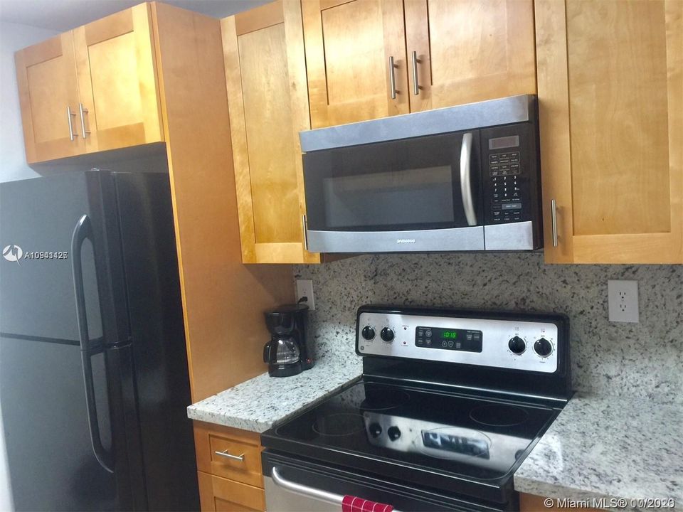 Recently Rented: $1,500 (1 beds, 1 baths, 843 Square Feet)