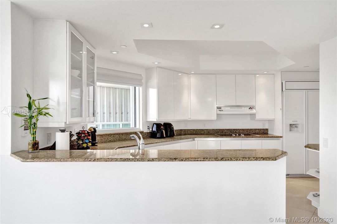Vendido Recientemente: $775,000 (3 camas, 3 baños, 2970 Pies cuadrados)