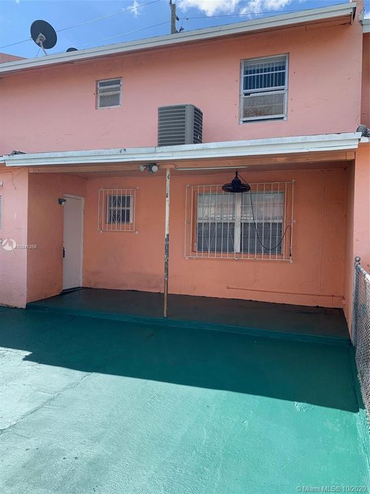 Vendido Recientemente: $220,000 (3 camas, 1 baños, 1058 Pies cuadrados)