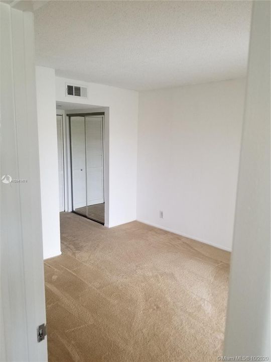 Recently Rented: $1,200 (2 beds, 2 baths, 886 Square Feet)