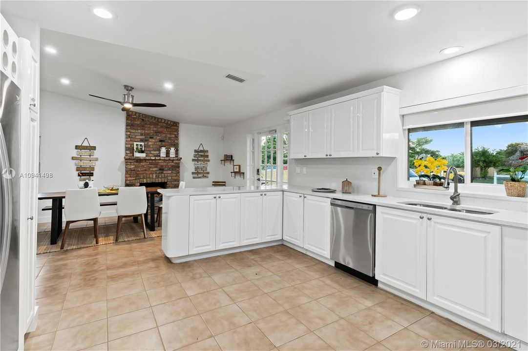 Recently Rented: $8,000 (4 beds, 2 baths, 2168 Square Feet)