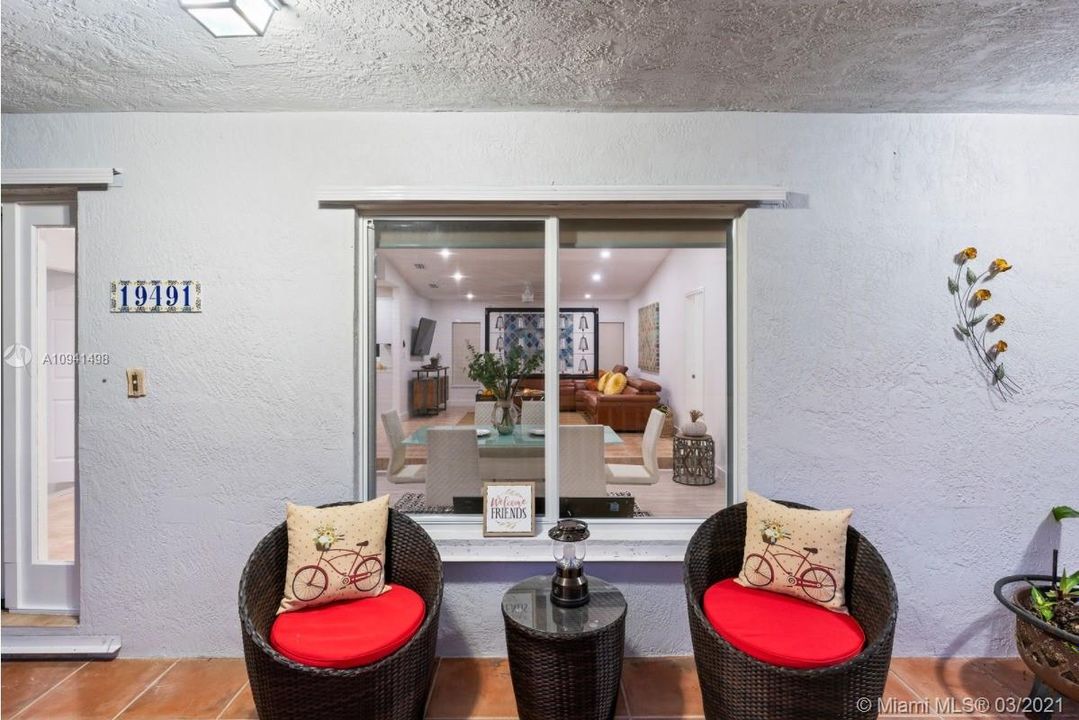 Recently Rented: $8,000 (4 beds, 2 baths, 2168 Square Feet)