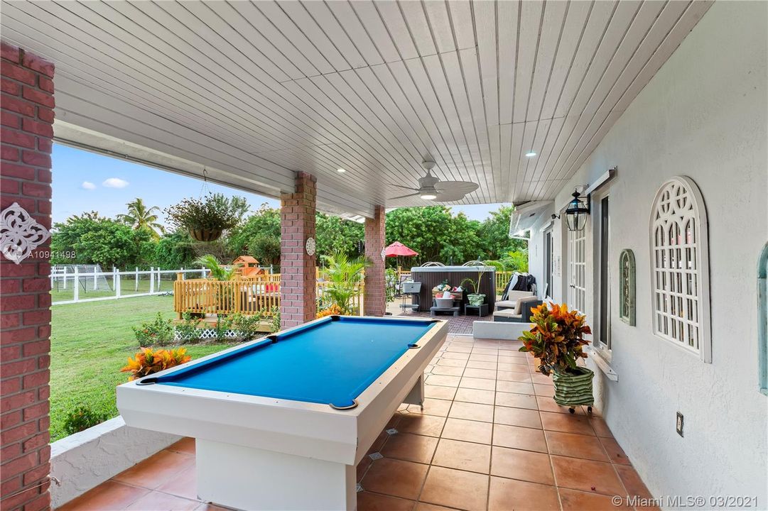 Recently Rented: $8,000 (4 beds, 2 baths, 2168 Square Feet)