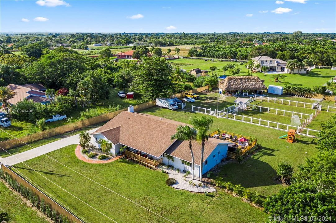 Recently Rented: $8,000 (4 beds, 2 baths, 2168 Square Feet)