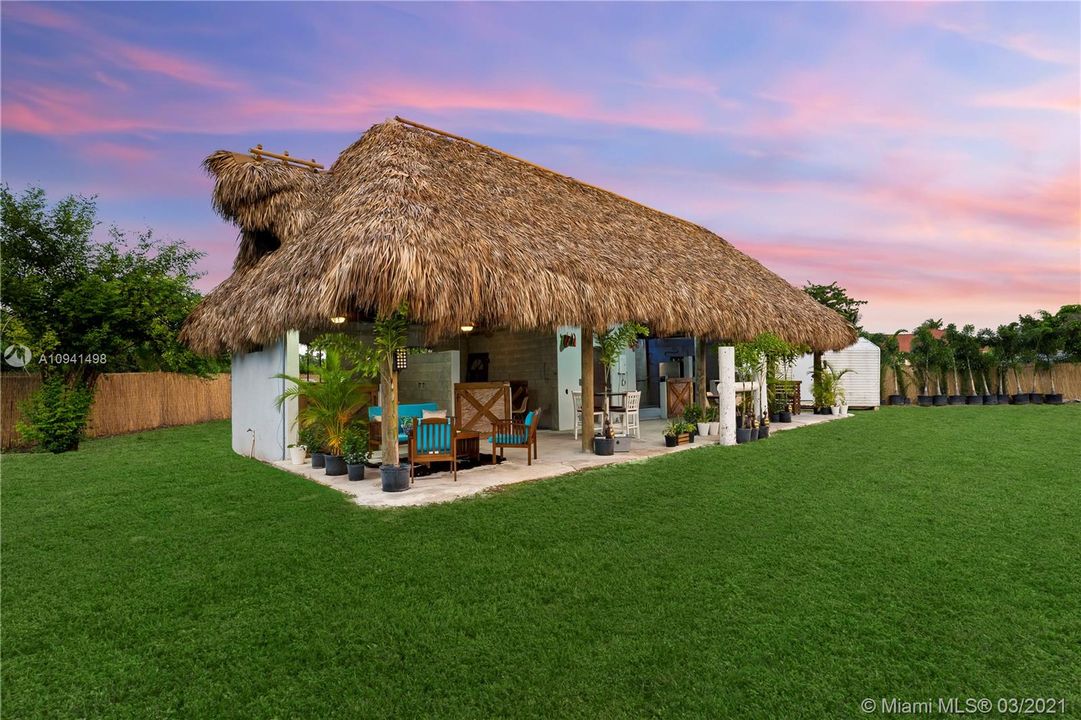 Recently Rented: $8,000 (4 beds, 2 baths, 2168 Square Feet)