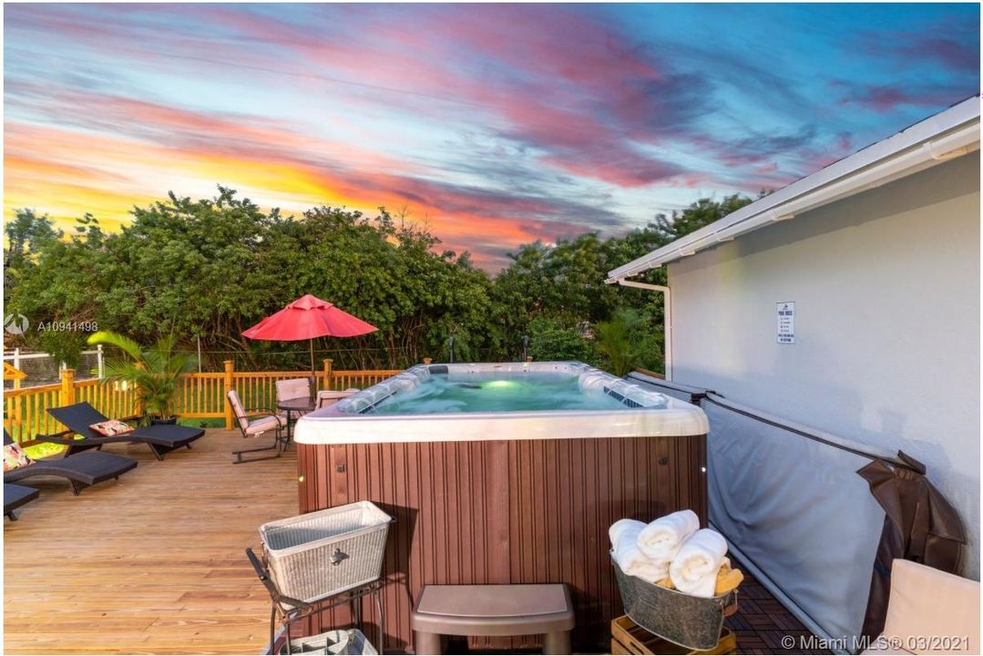 Recently Rented: $8,000 (4 beds, 2 baths, 2168 Square Feet)