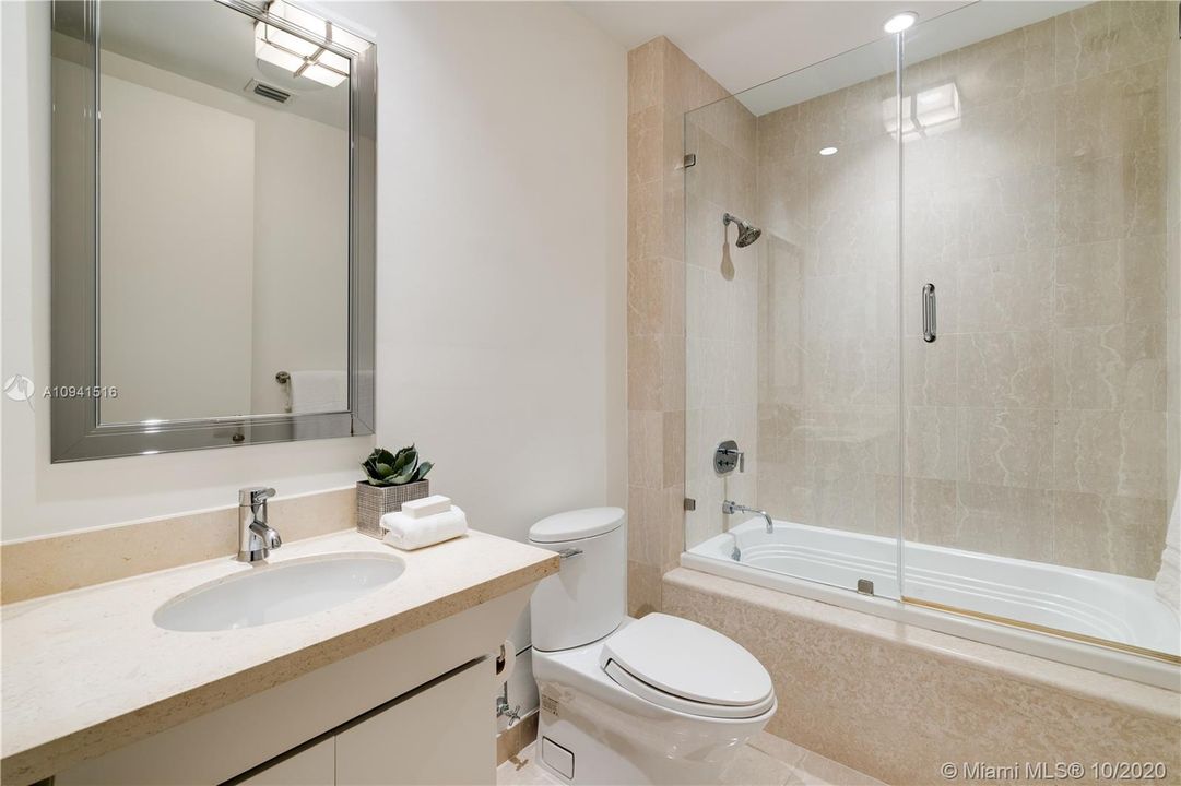 Ensuite bathroom