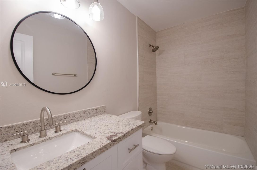 Recently Rented: $1,395 (1 beds, 1 baths, 672 Square Feet)