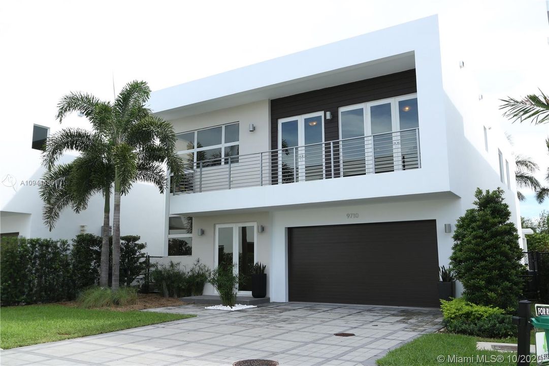 Recientemente alquilado: $6,000 (5 camas, 4 baños, 3292 Pies cuadrados)
