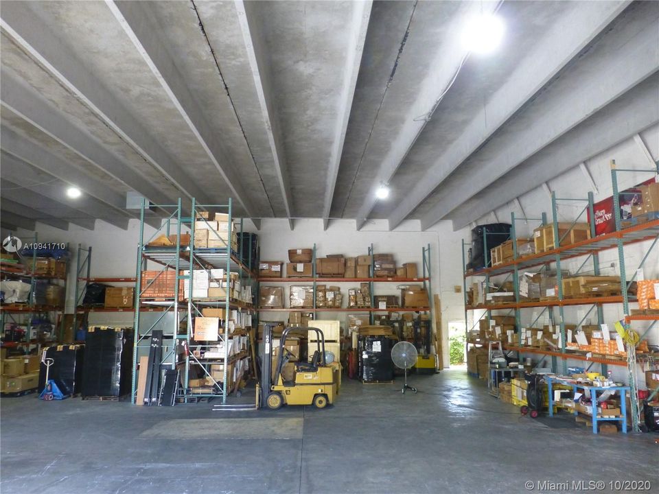 5,300 sq.ft. of warehouse space. LED Lightning throughout warehouse