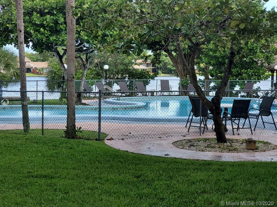 Vendido Recientemente: $129,900 (1 camas, 1 baños, 952 Pies cuadrados)