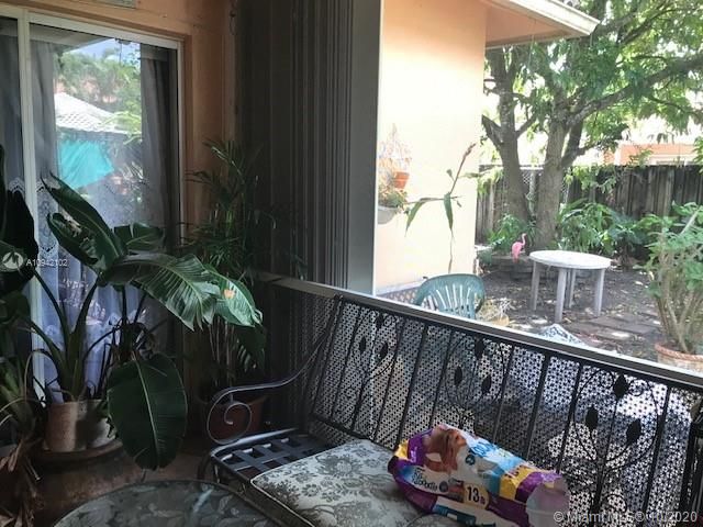 Recently Sold: $390,000 (3 beds, 2 baths, 1537 Square Feet)