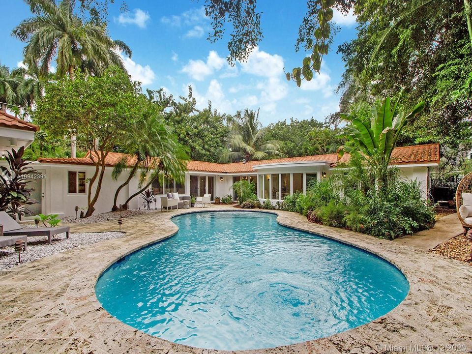 Recently Sold: $1,745,000 (4 beds, 5 baths, 4031 Square Feet)