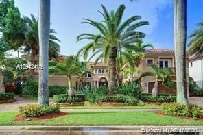 Recently Sold: $2,899,900 (6 beds, 8 baths, 6451 Square Feet)