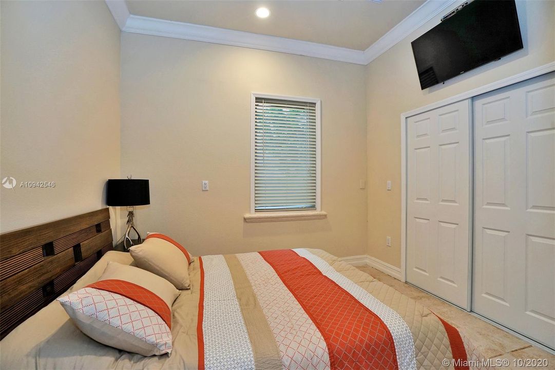 Guest house ensuite