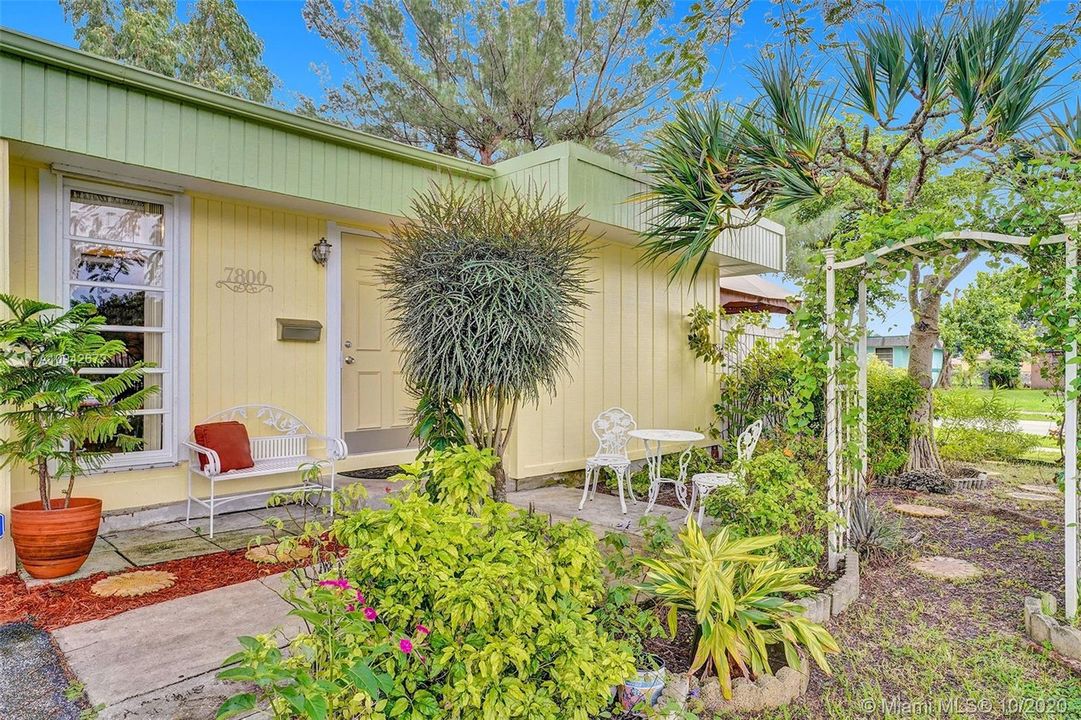 Vendido Recientemente: $230,000 (3 camas, 1 baños, 1320 Pies cuadrados)