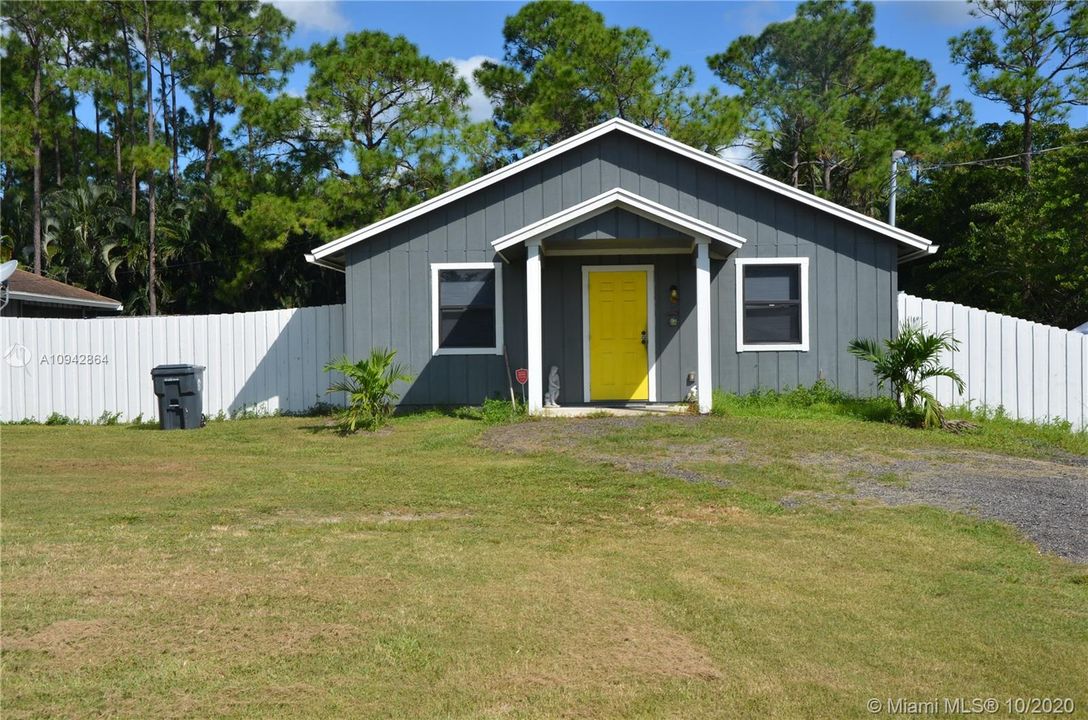 1/1 Guest House with Kitchen and Bathroom