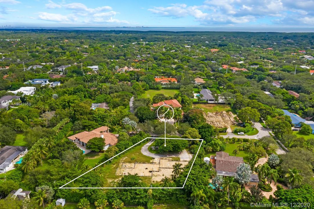 Recently Sold: $1,399,000 (0.98 acres)