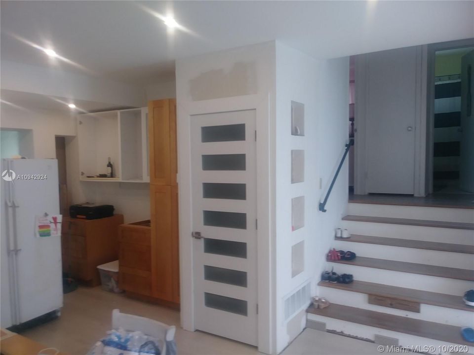 Recently Sold: $525,000 (3 beds, 2 baths, 1559 Square Feet)