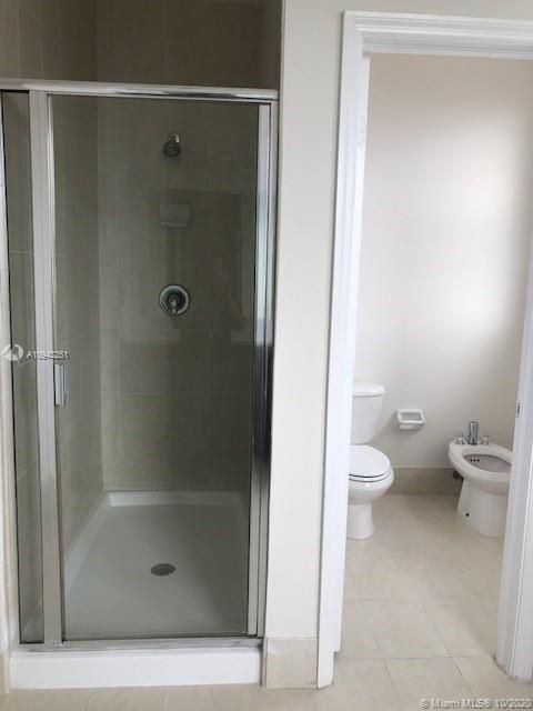 Recently Rented: $2,950 (4 beds, 2 baths, 2280 Square Feet)