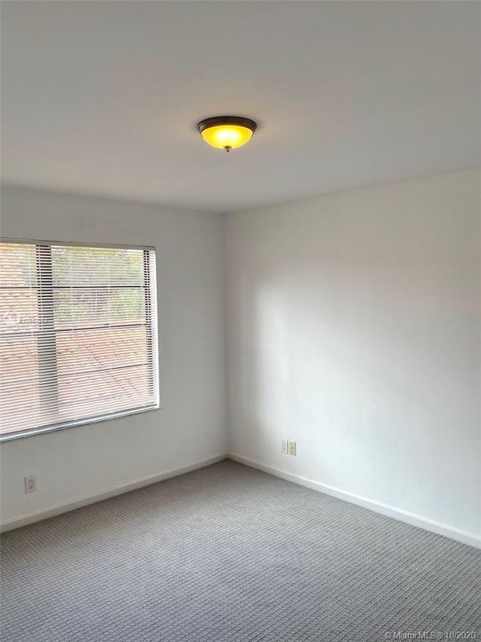 Vendido Recientemente: $514,999 (3 camas, 2 baños, 1941 Pies cuadrados)