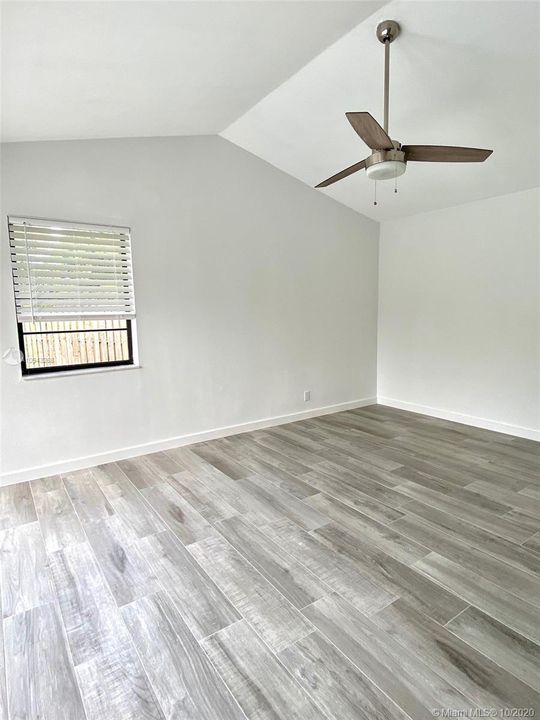 Vendido Recientemente: $514,999 (3 camas, 2 baños, 1941 Pies cuadrados)