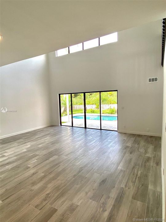 Vendido Recientemente: $514,999 (3 camas, 2 baños, 1941 Pies cuadrados)