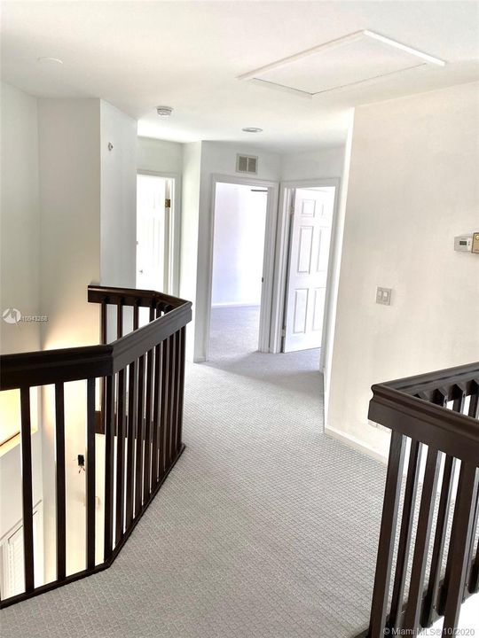Vendido Recientemente: $514,999 (3 camas, 2 baños, 1941 Pies cuadrados)