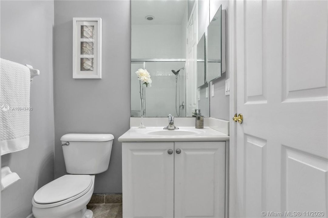 Recently Rented: $4,950 (5 beds, 4 baths, 3612 Square Feet)