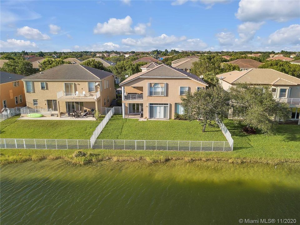 Recently Rented: $4,950 (5 beds, 4 baths, 3612 Square Feet)