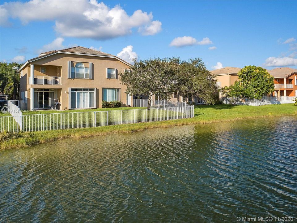 Recently Rented: $4,950 (5 beds, 4 baths, 3612 Square Feet)