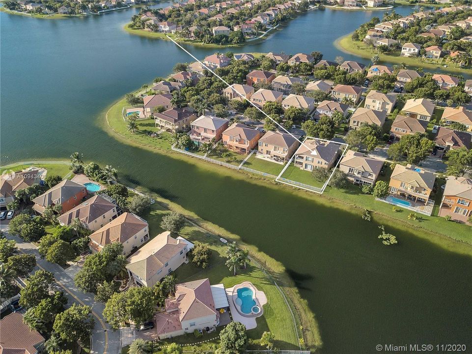 Recently Rented: $4,950 (5 beds, 4 baths, 3612 Square Feet)