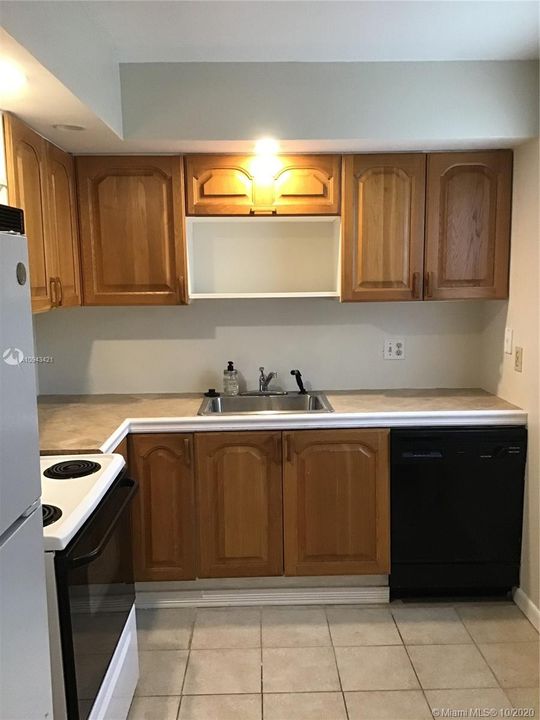 Recently Sold: $50,000 (1 beds, 1 baths, 806 Square Feet)