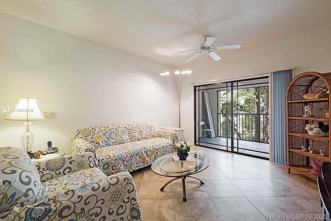 Recently Sold: $139,500 (1 beds, 1 baths, 872 Square Feet)